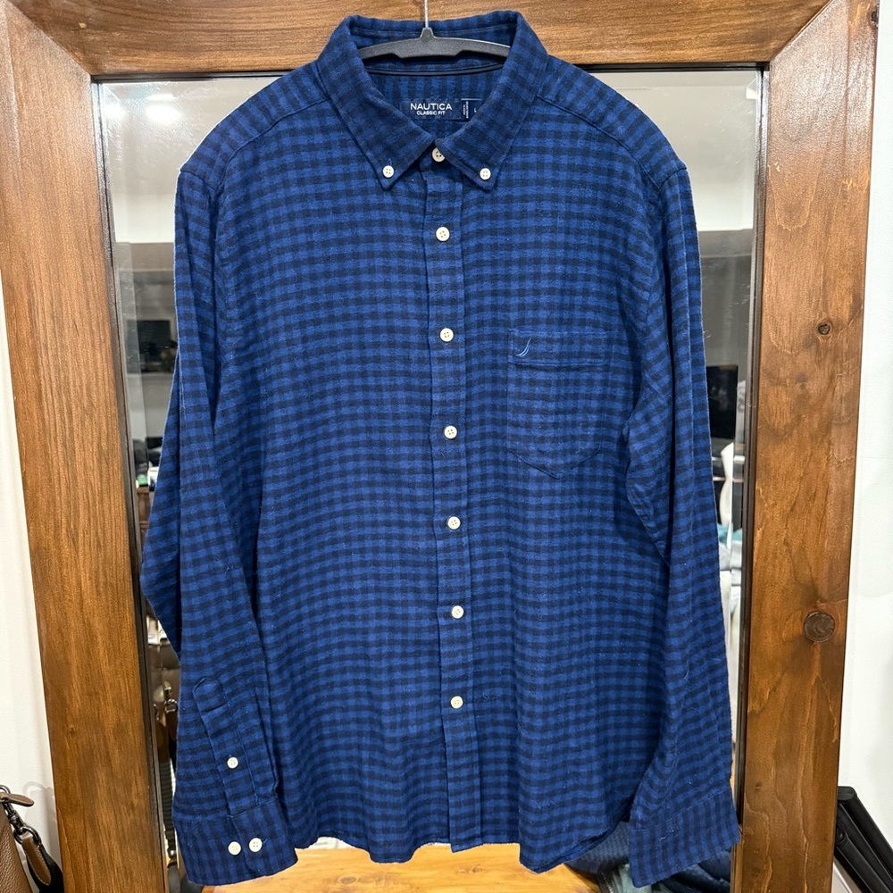 NWOT Nautica Navy Flannel Button-Down Shirt